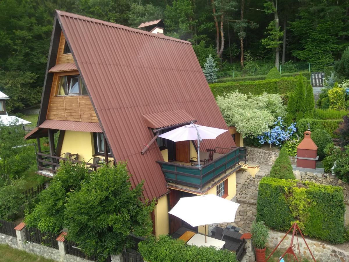 Domek Caloroczny Tresna Agata Exteriör bild
