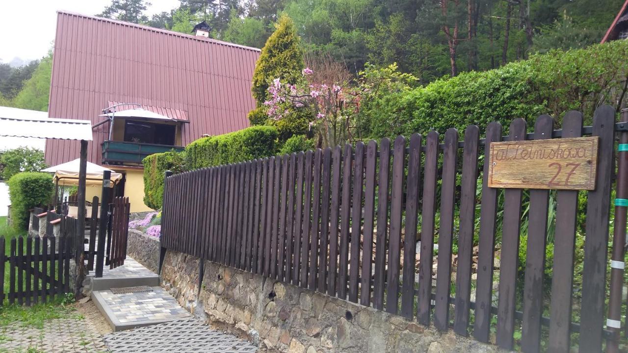 Domek Caloroczny Tresna Agata Exteriör bild