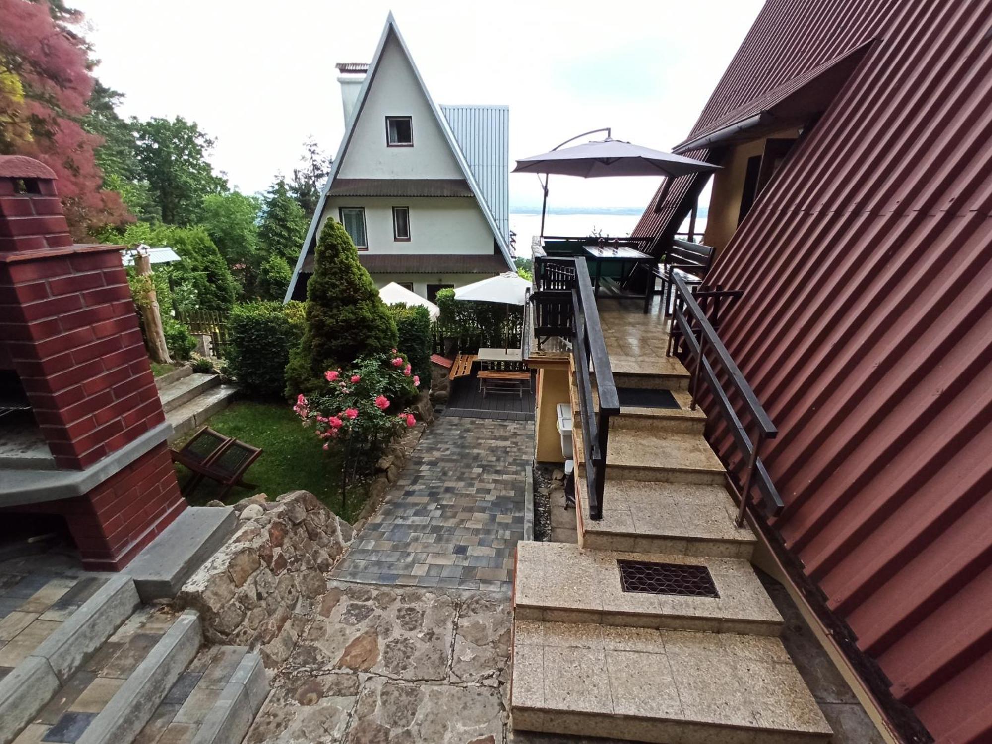 Domek Caloroczny Tresna Agata Exteriör bild